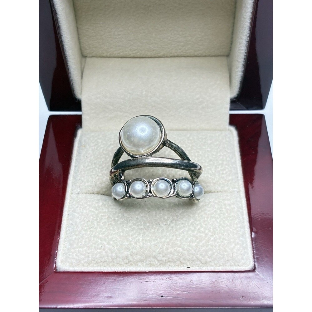 Silver Tone Faux Pearl Ring Size 8 Unique Vintage